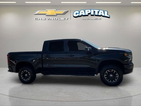 Used 2024 Chevrolet Silverado 1500 ZR2 w/ Technology Package image 8