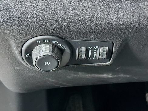 Certified 2024 Jeep Compass Limited AWD/4WD image 17