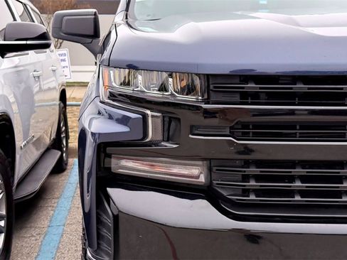 Used 2022 Chevrolet Silverado 1500 LT Trail Boss image 3