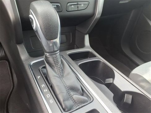 Used 2019 Ford Escape SE image 19