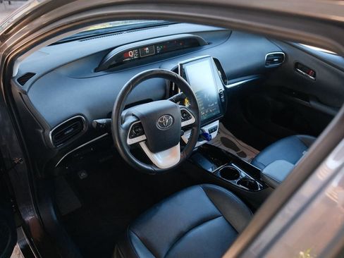 Used 2017 Toyota Prius Prime Premium FWD image 42