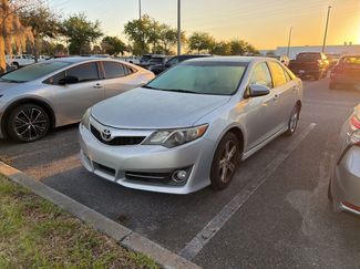 Used 2014 Toyota Camry SE w/ Fleet Convenience Package video 1