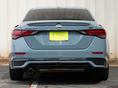 Used 2025 Nissan Sentra SR w/ SR Premium Package FWD image 10