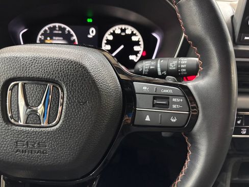 Certified 2025 Honda Pilot Sport image 17