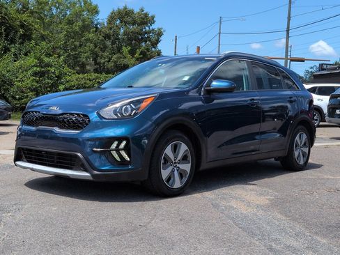 Used 2020 Kia Niro LX FWD image 2