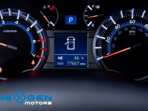 Used 2018 Toyota 4Runner SR5 Premium image 9