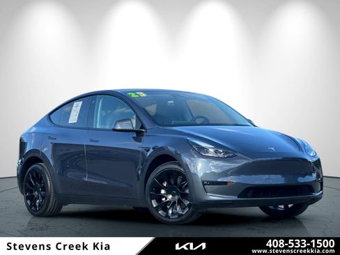 Used 2023 Tesla Model Y Long Range image 1