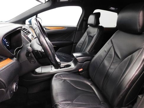 Used 2018 Lincoln MKC Select w/ Select Plus Package image 14