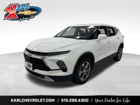 Certified 2025 Chevrolet Blazer LT AWD/4WD image 1