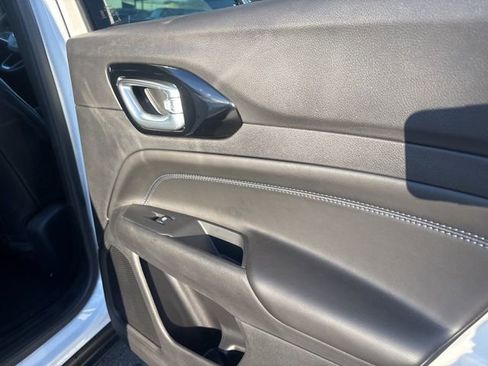 New 2026 Jeep Compass Latitude image 10