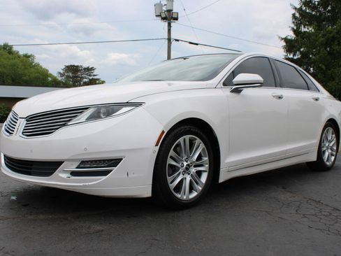 Used 2014 Lincoln MKZ AWD image 11
