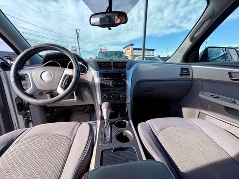 Used 2011 Chevrolet Traverse LS image 21