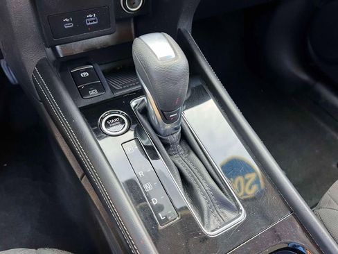 Certified 2023 Nissan Kicks SV image 28