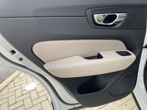 New 2026 Volvo XC60 B5 Plus w/ Protection Package Premier image 11