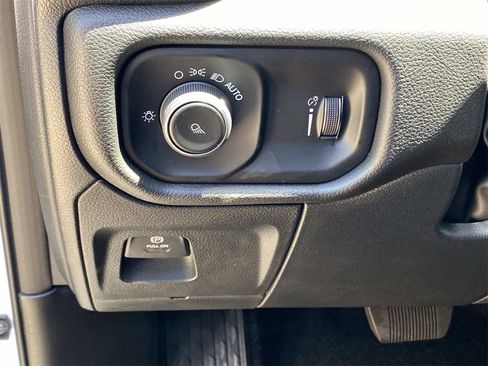 New 2025 RAM 1500 Tradesman w/ Trailer Tow Group image 28