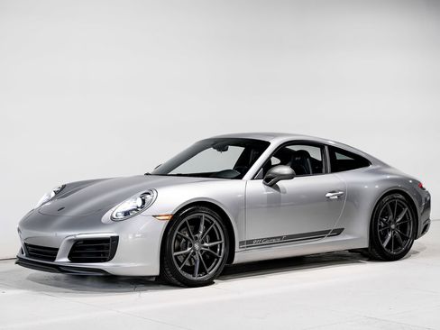 Used 2018 Porsche 911 Carrera T RWD image 6