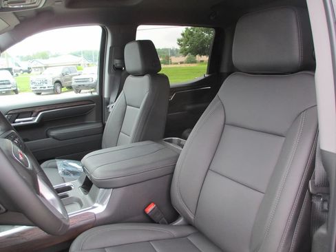 New 2026 GMC Sierra 1500 SLT w/ SLT Premium Plus Package AWD/4WD image 14