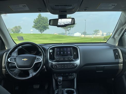 Used 2022 Chevrolet Colorado LT w/ Luxury Package AWD/4WD image 17