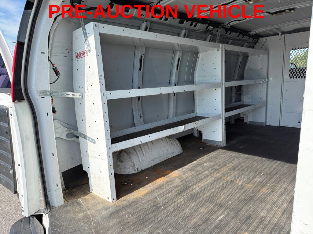 Used 2017 Chevrolet Express 2500 Extended RWD image 27