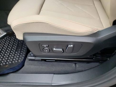 Used 2026 BMW X3 xDrive30 w/ Premium Package image 19