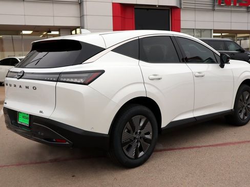 New 2025 Nissan Murano SL image 6
