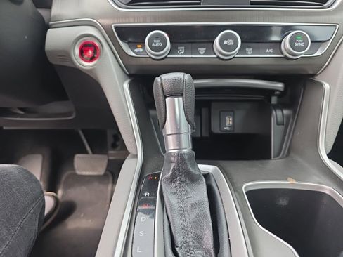 Used 2018 Honda Accord LX image 20
