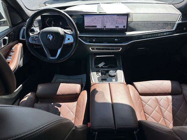 Used 2024 BMW X7 xDrive40i w/ Executive Package AWD/4WD image 22