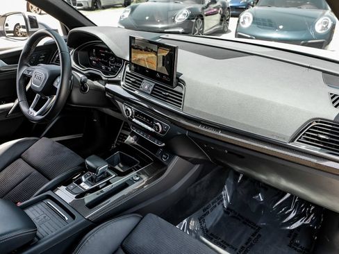 Used 2023 Audi SQ5 Prestige w/ Prestige Package AWD/4WD image 10