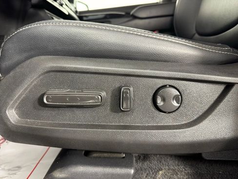 Used 2023 Honda Pilot Touring image 37