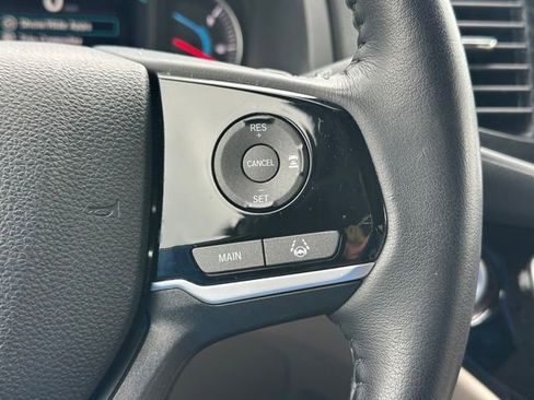 Used 2019 Honda Pilot Touring image 39