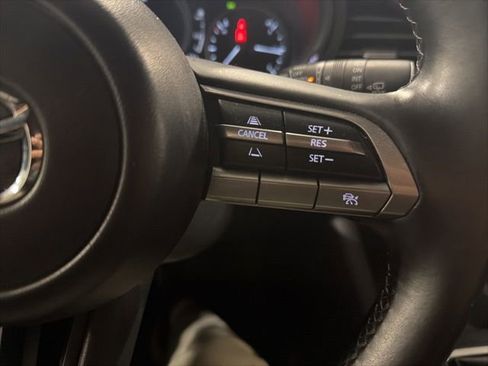 Used 2021 MAZDA MAZDA3 s image 8