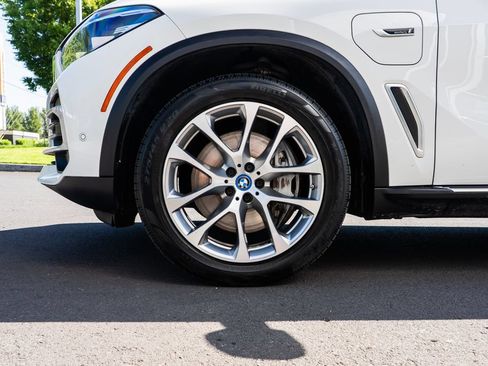 Used 2023 BMW X5 xDrive45e AWD/4WD image 7