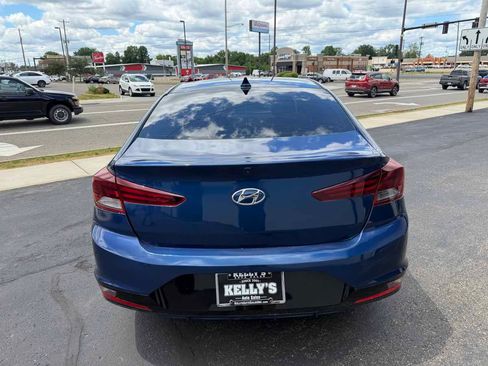 Used 2019 Hyundai Elantra SEL FWD image 4