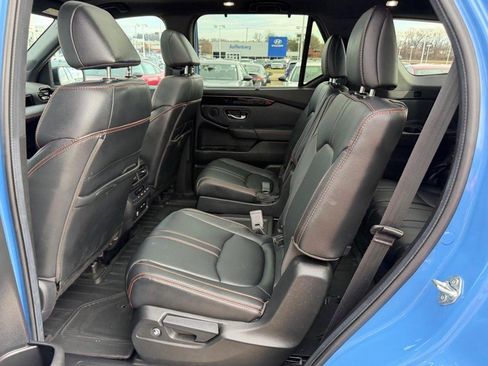 Used 2024 Honda Pilot TrailSport image 10