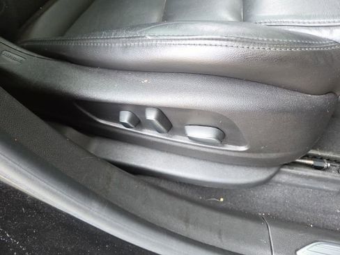 Used 2017 Cadillac XT5 Premium Luxury image 40