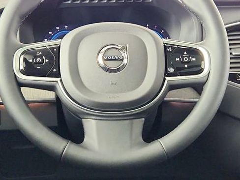 Used 2025 Volvo XC90 B6 Ultra w/ Protection Package Premier AWD/4WD image 24