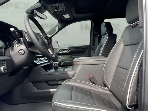 New 2026 GMC Sierra 1500 AT4X AWD/4WD image 9