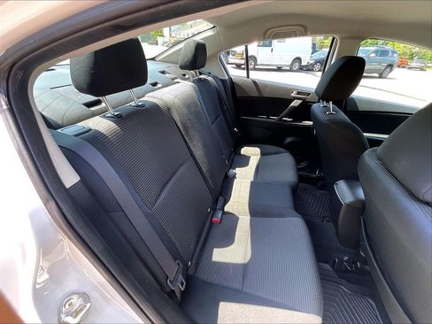 Used 2013 MAZDA MAZDA3 i Sport FWD image 18