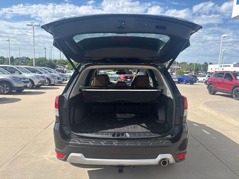 Used 2021 Subaru Forester Touring w/ Popular Package #2 AWD/4WD image 43