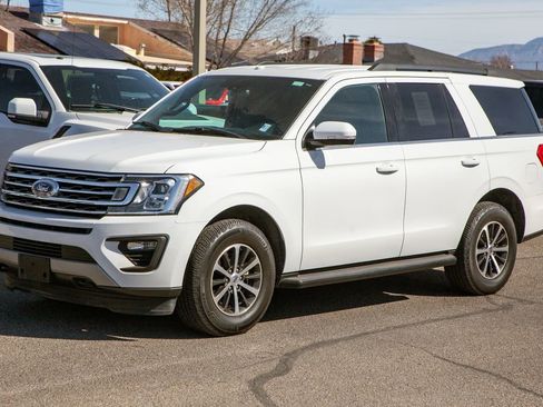 Used 2019 Ford Expedition XLT w/ Equipment Group 201A image 9