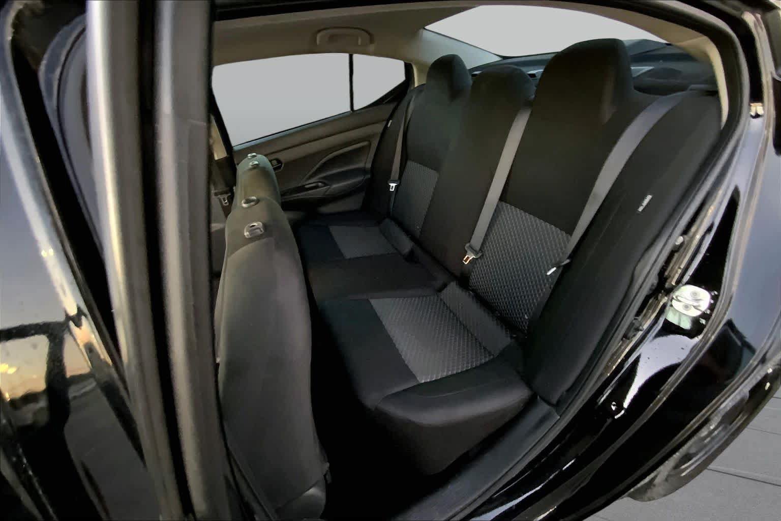 Used 2023 Nissan Versa S w/ Trunk Package FWD image 18