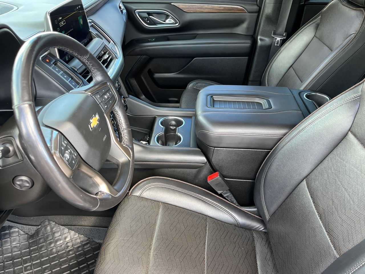 Used 2022 Chevrolet Tahoe High Country w/ LPO, Illumination Package AWD/4WD image 17