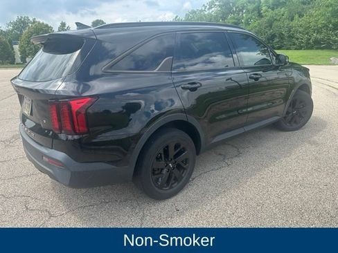 Used 2021 Kia Sorento S AWD/4WD image 3
