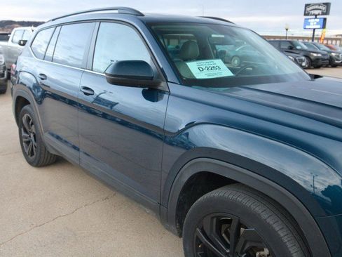 Used 2022 Volkswagen Atlas SE image 9