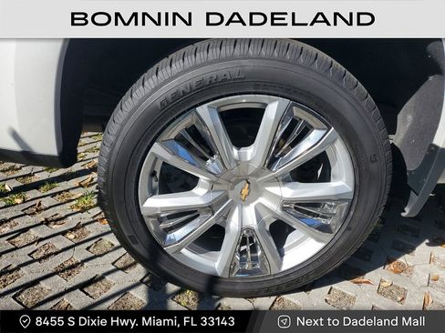 Used 2023 Chevrolet Silverado 1500 High Country w/ High Country Premium Package image 9