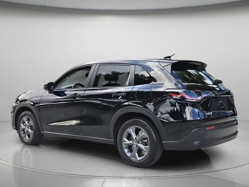Certified 2026 Honda HR-V LX image 8