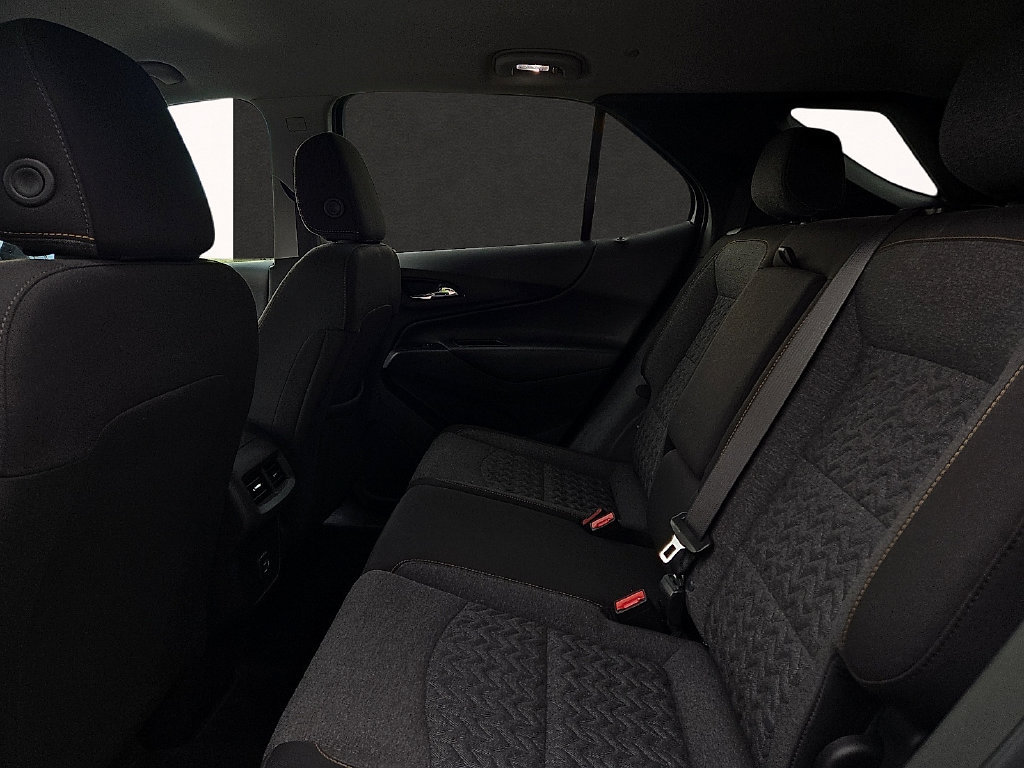 Used 2024 Chevrolet Equinox LT AWD/4WD image 9