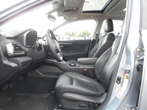 Used 2020 Subaru Legacy Limited image 9