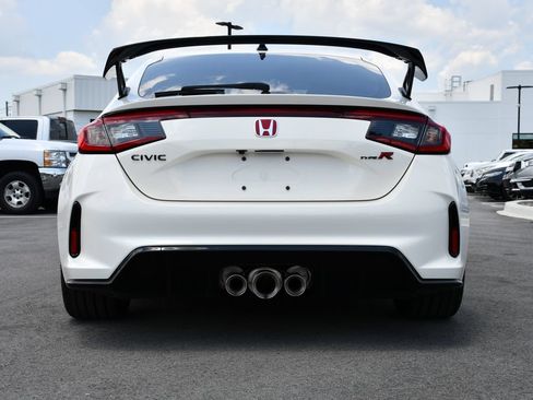 Used 2024 Honda Civic Type R image 6