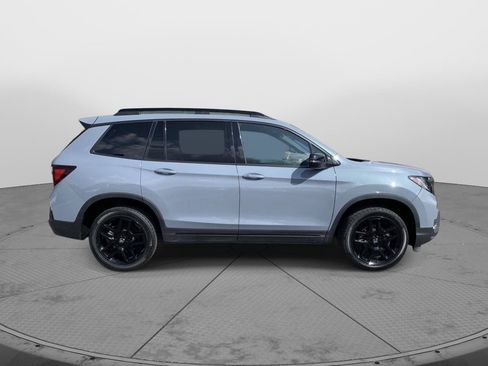 Certified 2024 Honda Passport Black Edition image 2